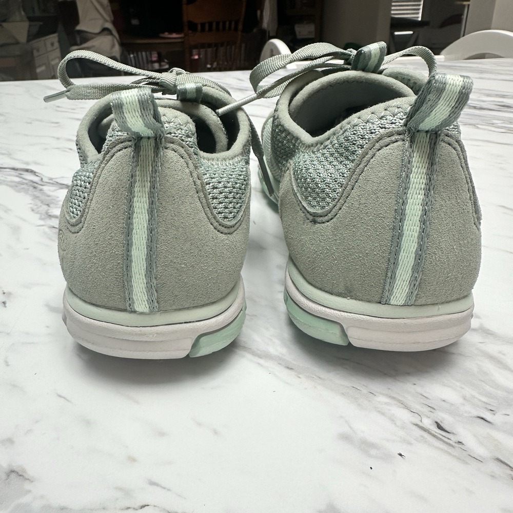 KEEN Hush Knit CNX Green Sneakers 1020372 Women Size 8.5 Contour Arch - Picture 12 of 13